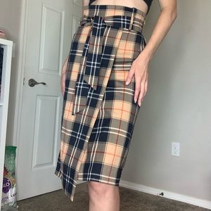 H&M plaid midi skirt with slit never worn size 4